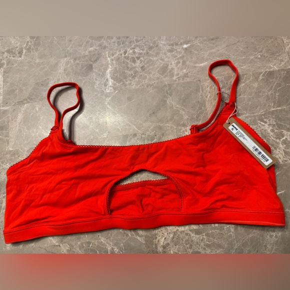 SKIMS FITS EVERYBODY CUT OUT SCOOP BRALETTE SIZE XL - Picture 2 of 7